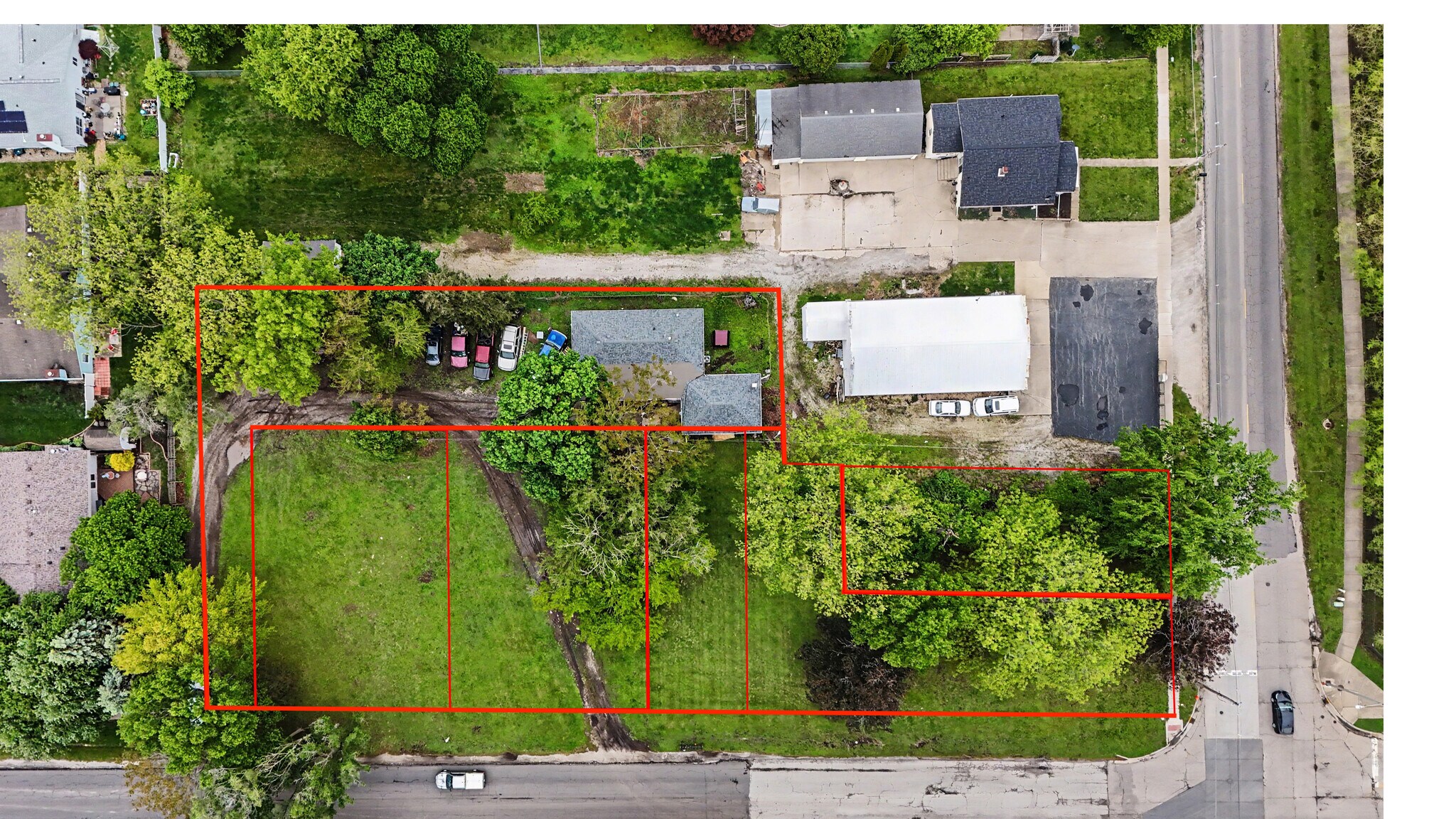 2404 W John St, Champaign, IL for Sale