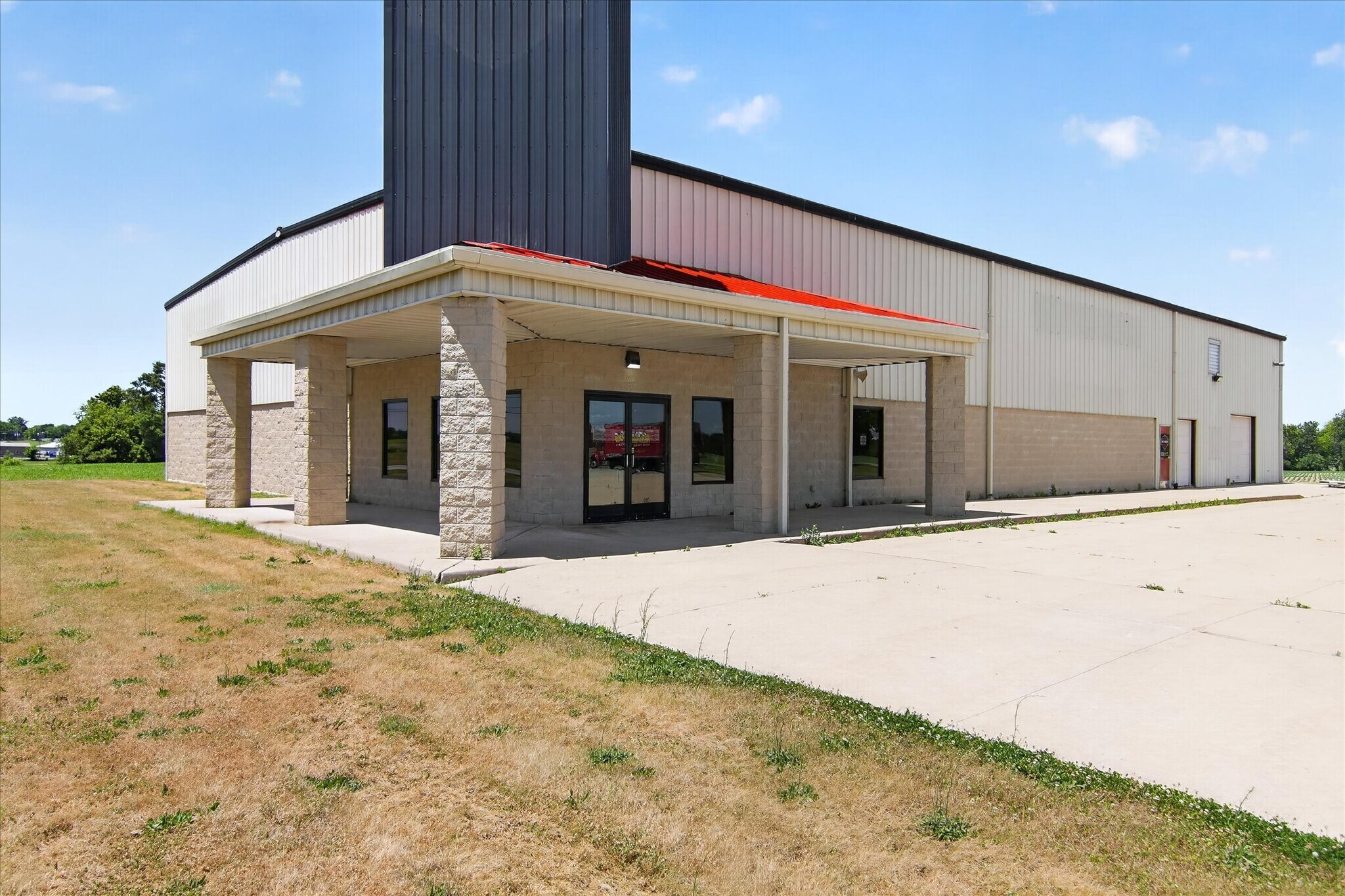 8080 Matthews Hwy, Tecumseh, MI for Sale