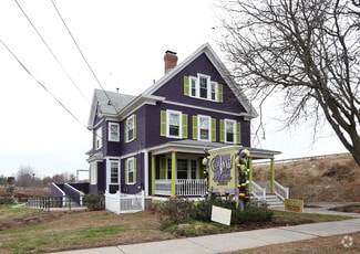 2963 Main St  