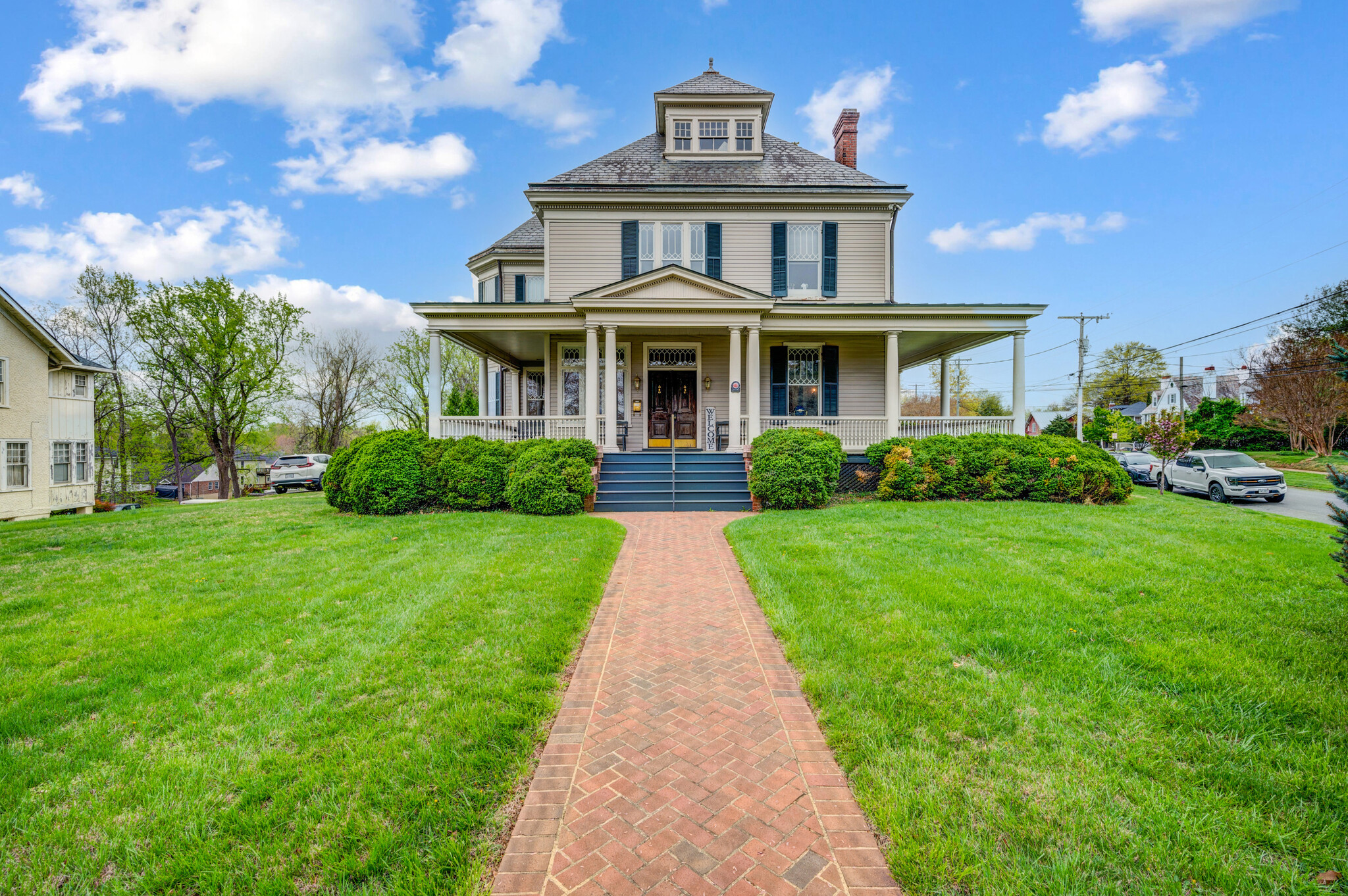 2525 Rivermont Ave, Lynchburg, VA for Sale