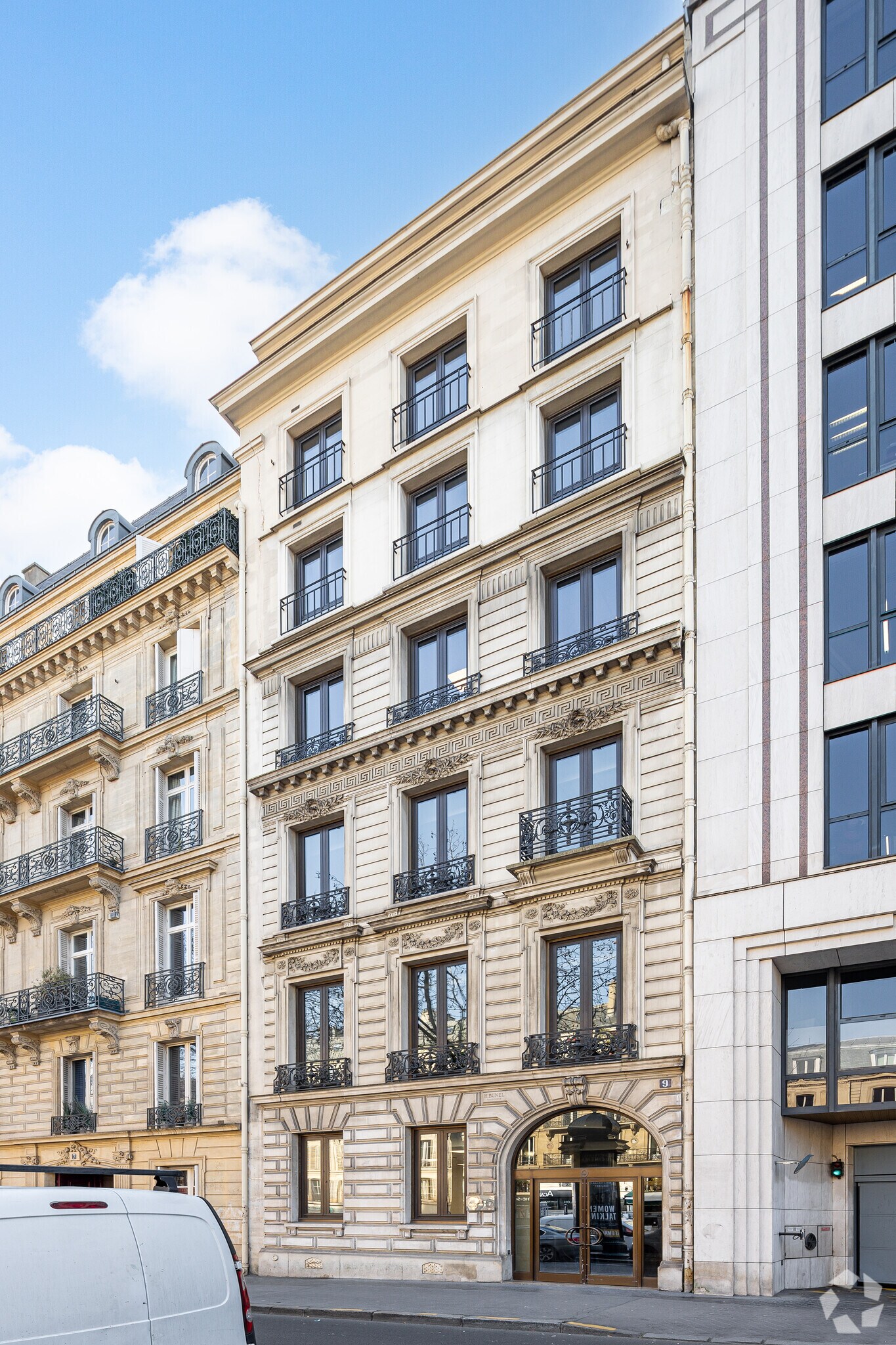 9 Avenue De Friedland, Paris, PAR for Rent