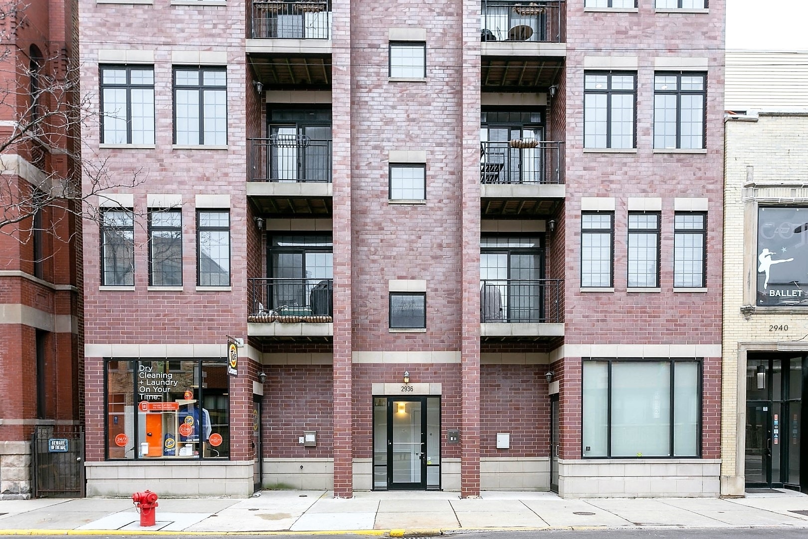 2936 N Lincoln Ave, Chicago, IL for Rent