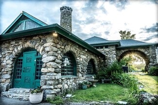 South Kingstown, RI Restaurant - 1464 Kingstown Rd