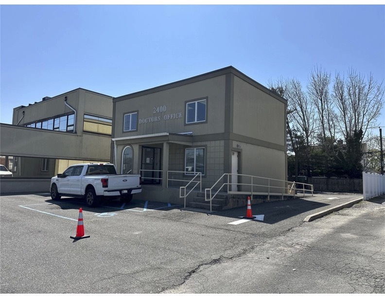 2400 Hempstead Tpke, East Meadow, NY for Rent