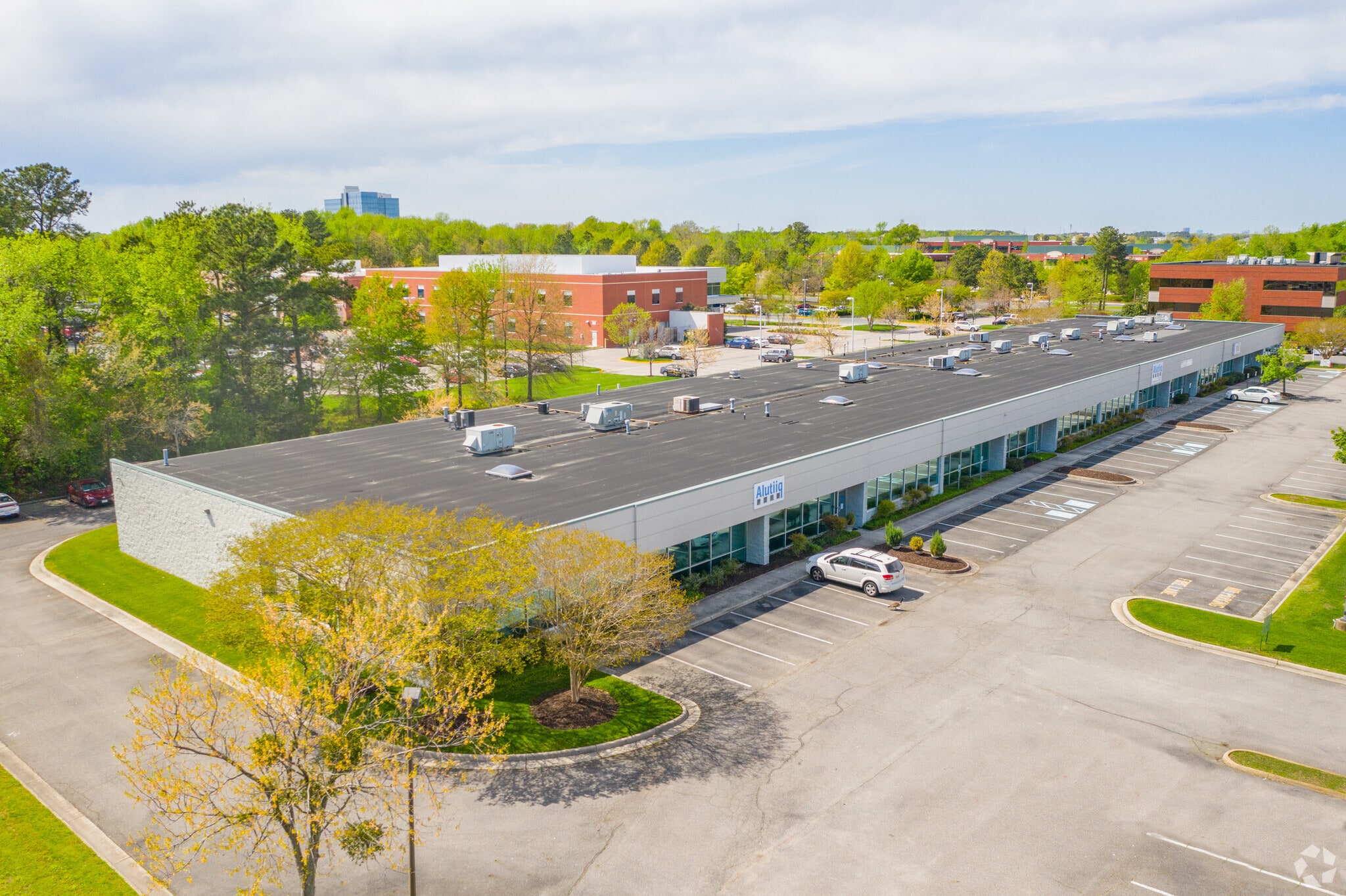 737 Volvo Pky Chesapeake, VA 23320 Flex Property for Lease on