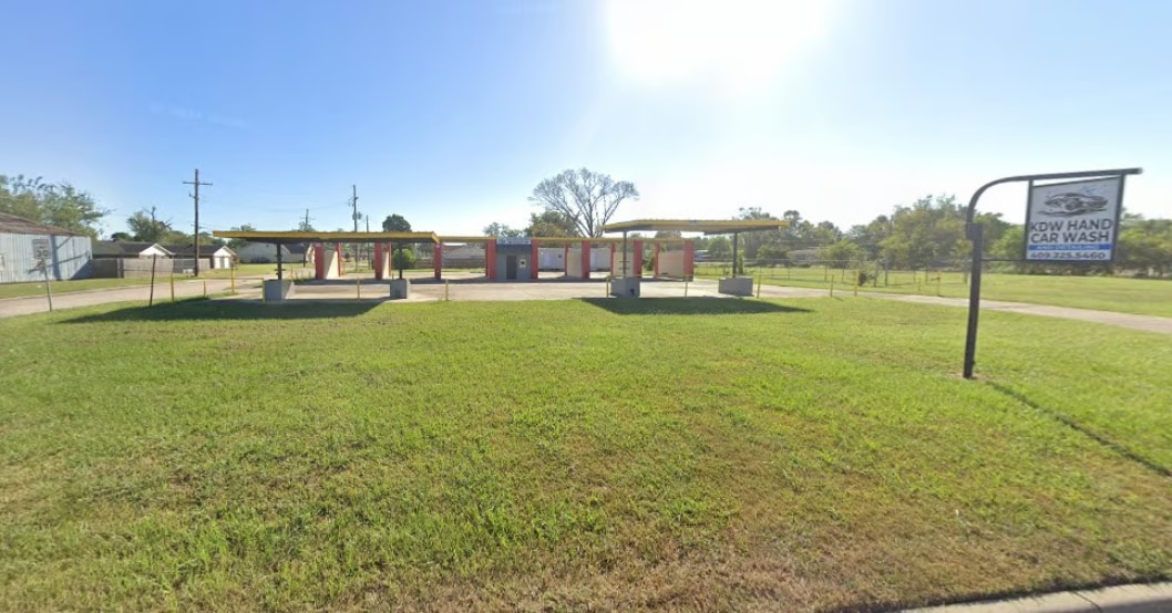 3215 S 11th St, Beaumont, TX for Sale