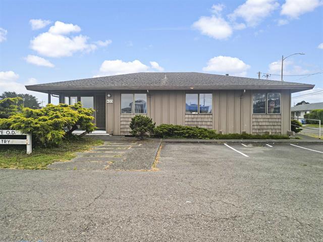 433 9th St, Crescent City, CA for Sale