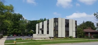 Hinsdale, IL Office/Medical - 710 N York Rd