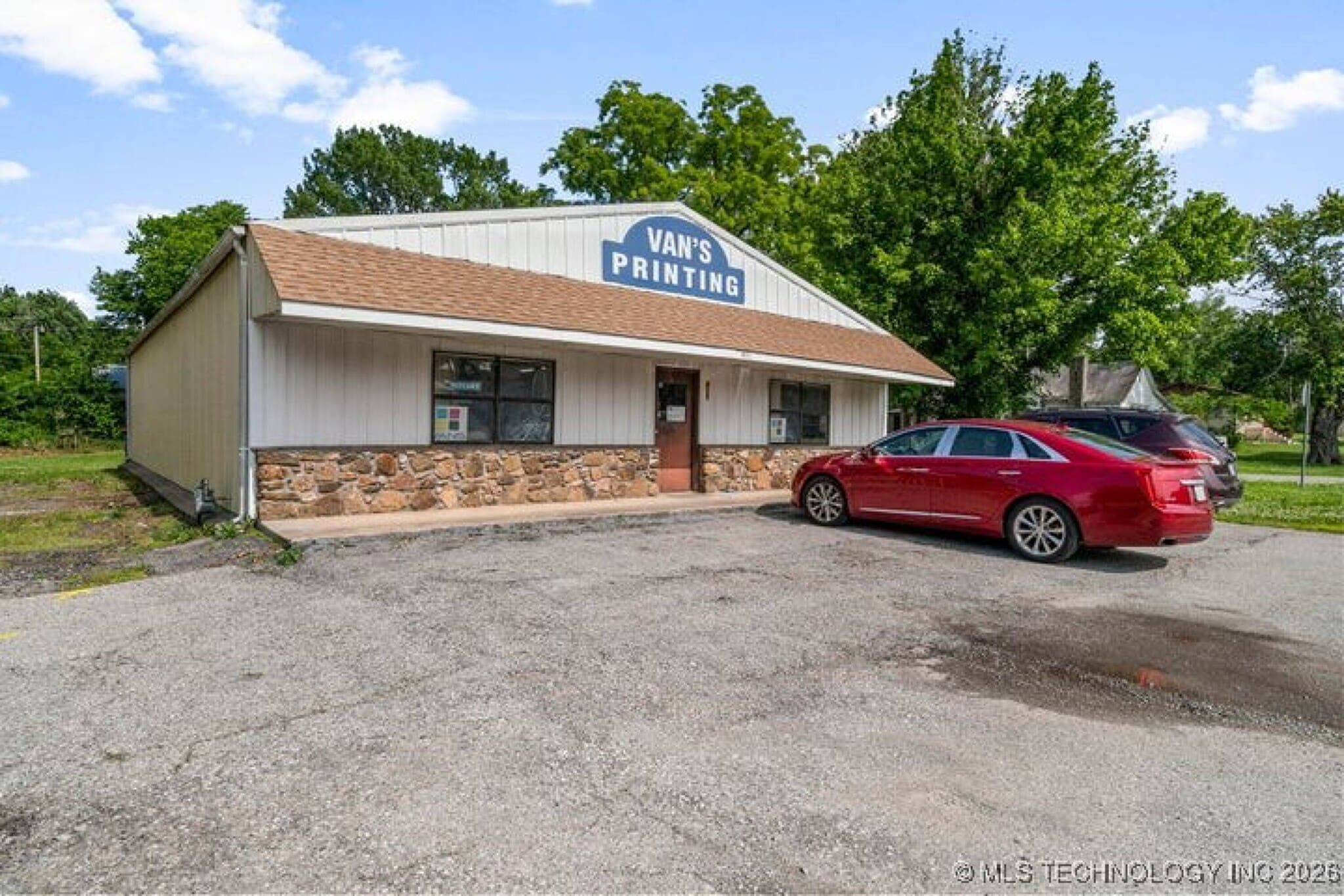 423 S Hazel St, Grove, OK for Sale