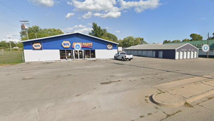 713 N Monroe St, Abingdon, IL for Sale