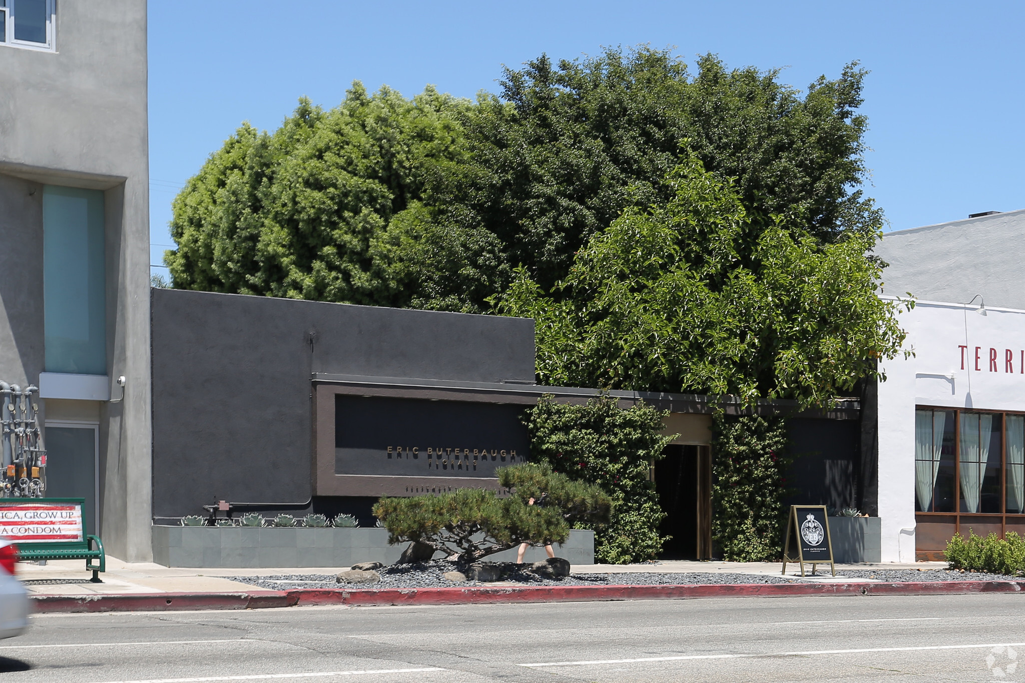 8271 Beverly Blvd, Los Angeles, CA for Rent