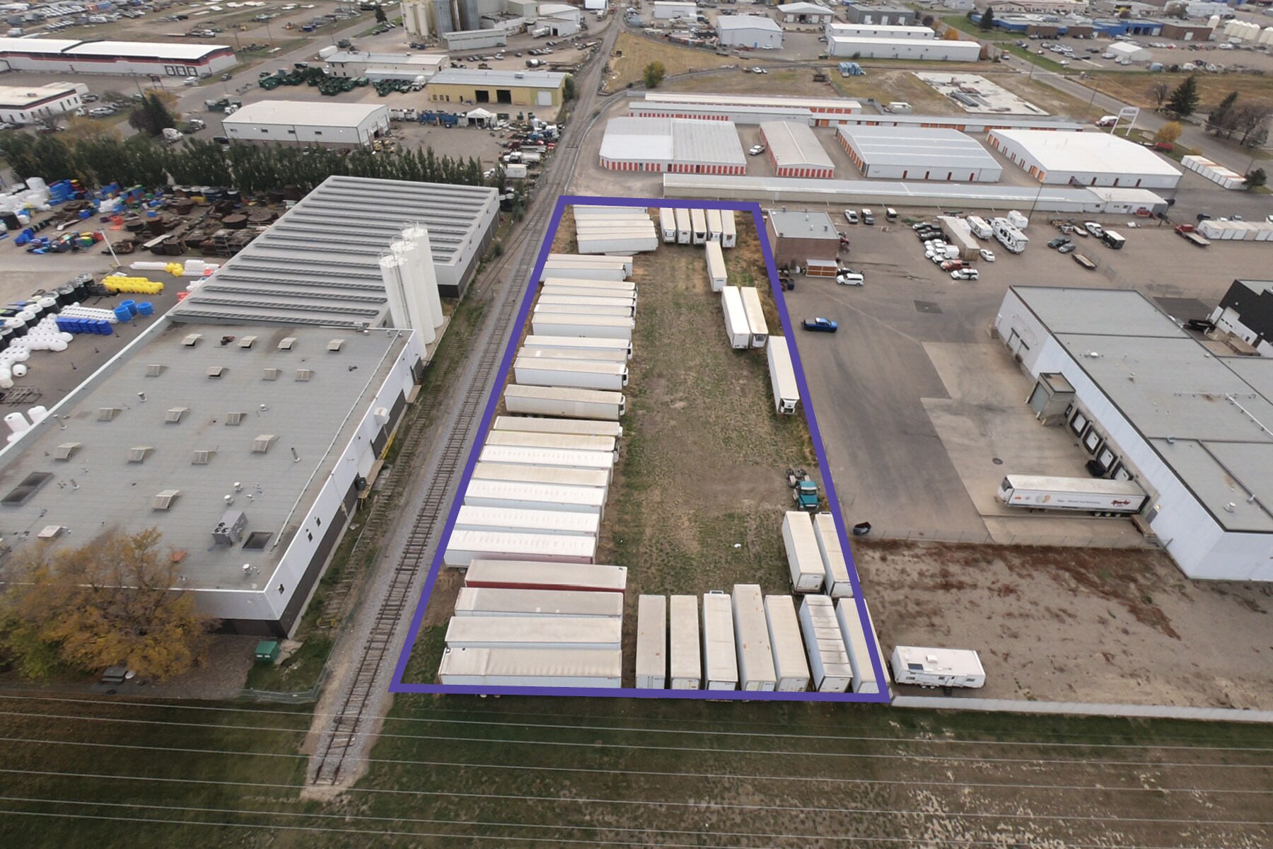 2530 39 St N, Lethbridge, AB for Rent