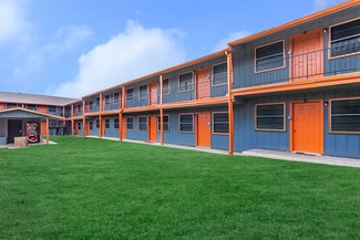 San Antonio, TX Apartments - 427 Montrose Ave