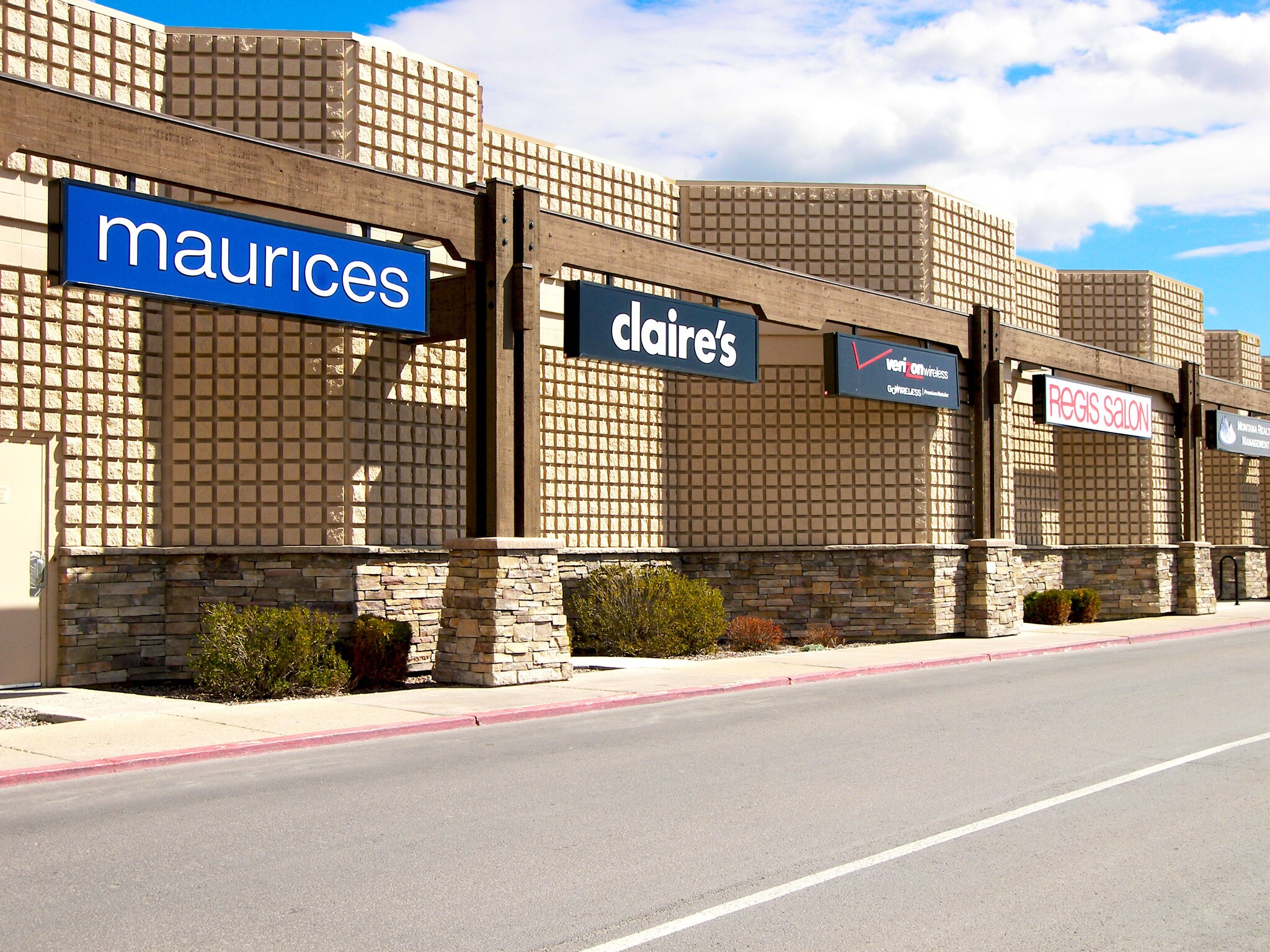 20 N Main St Kalispell, MT 59901 Shopping Center Property for Lease