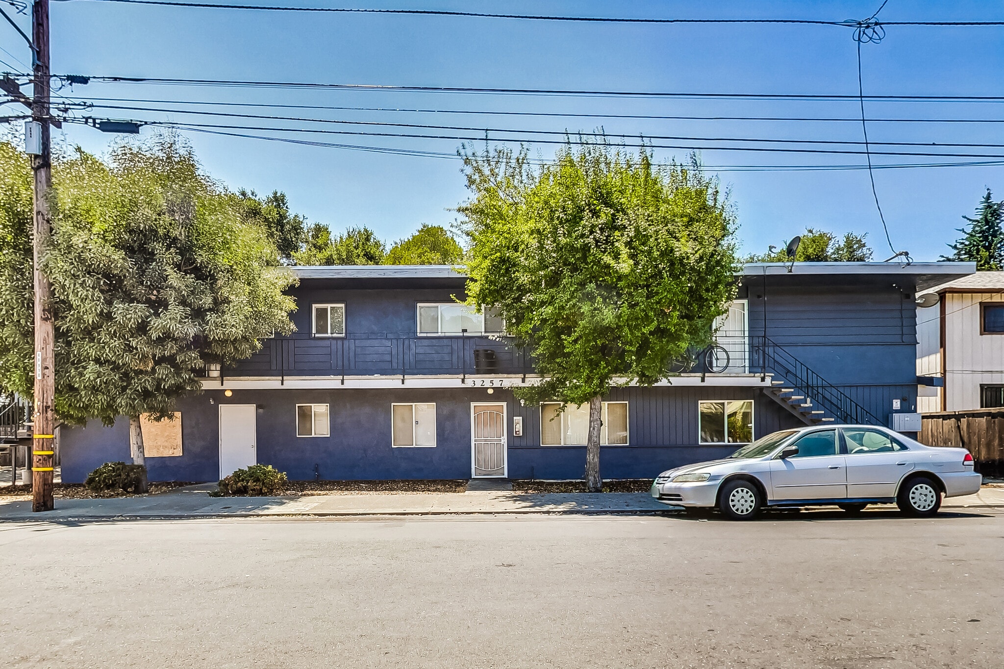 3257 Delaware St, Oakland, CA for Sale