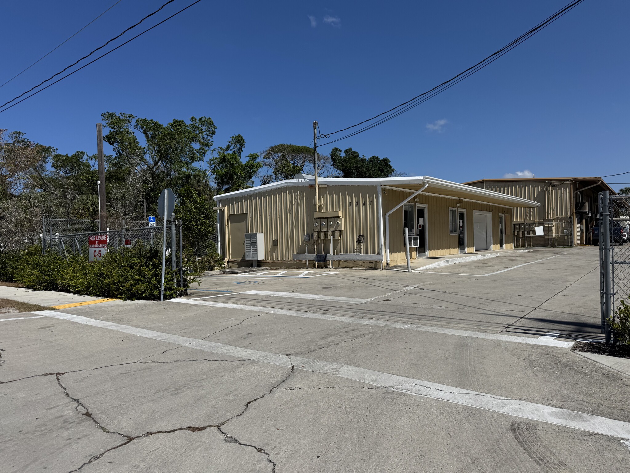 3047 Terrace Ave, Naples, FL for Rent