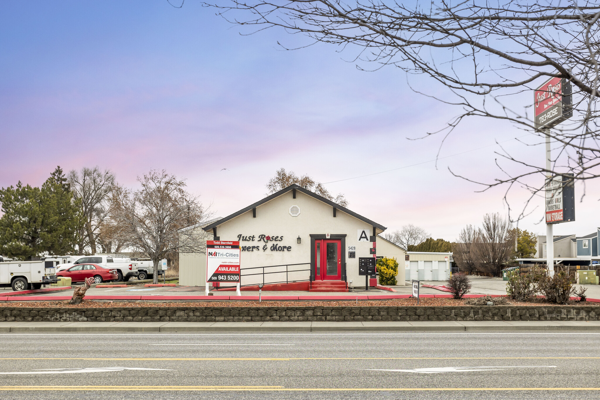 5428 W Clearwater Ave, Kennewick, WA for Rent