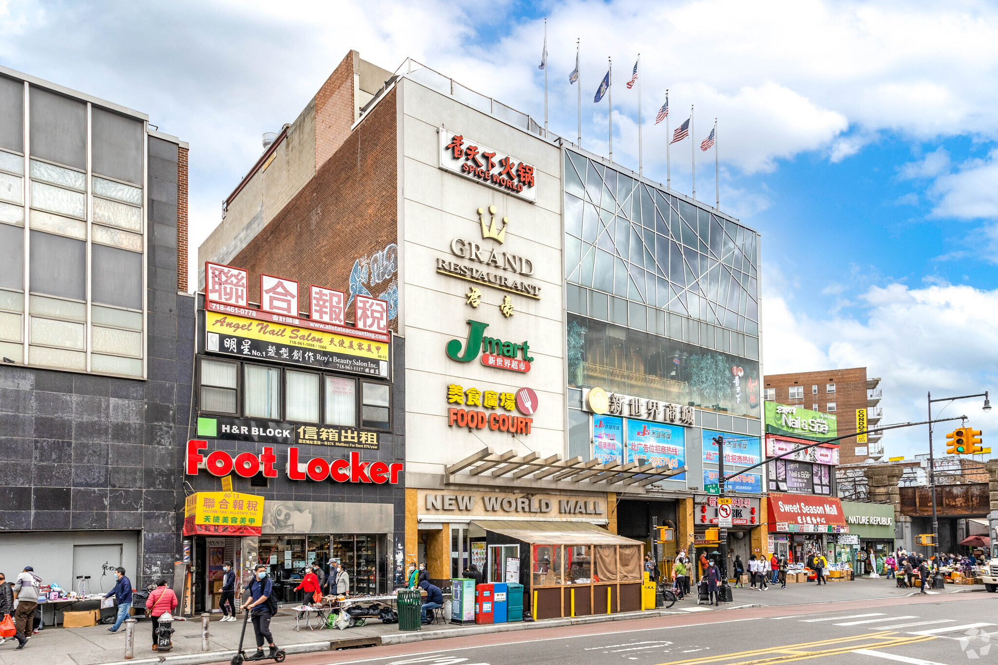 136-20 Roosevelt Ave, Flushing, NY for Rent