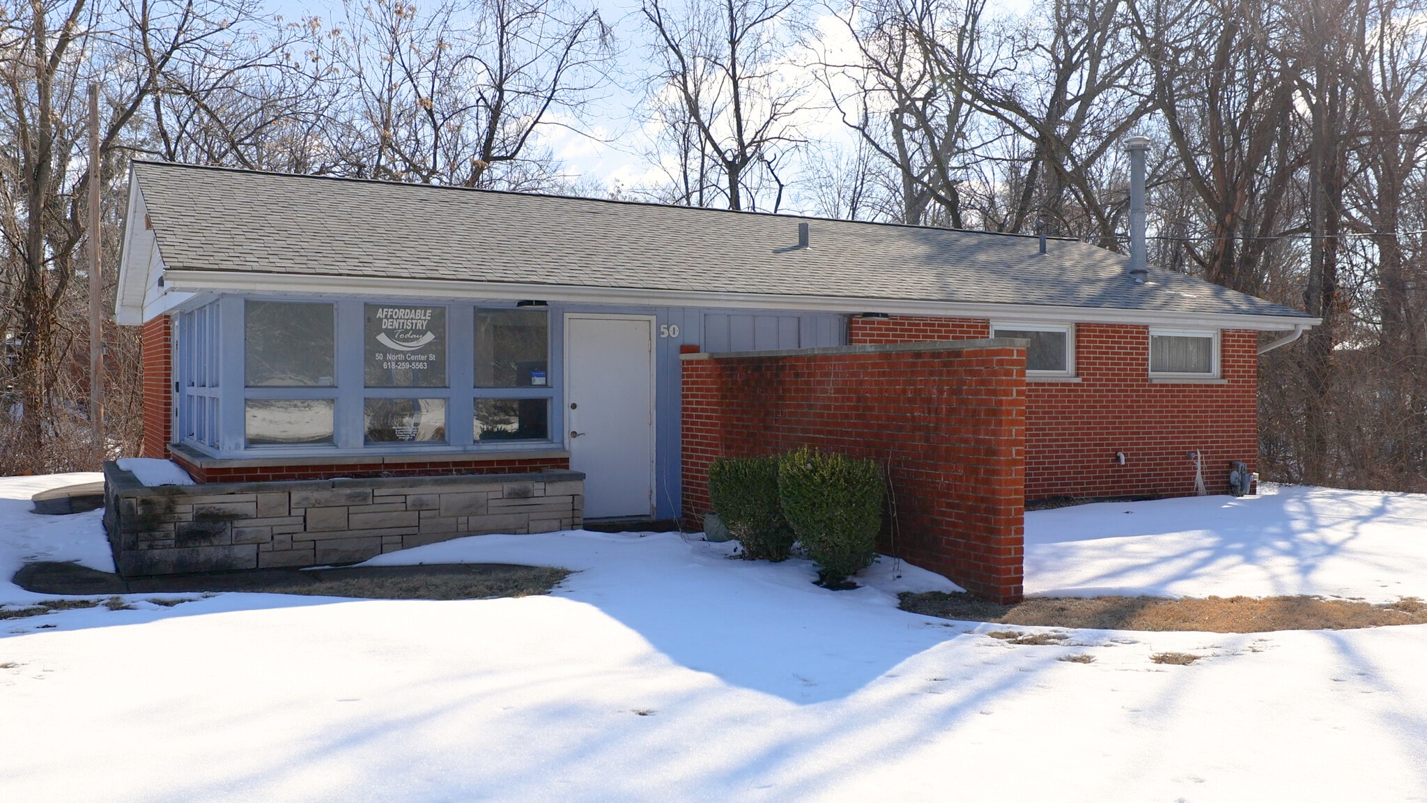 50 N Center St, East Alton, IL for Sale