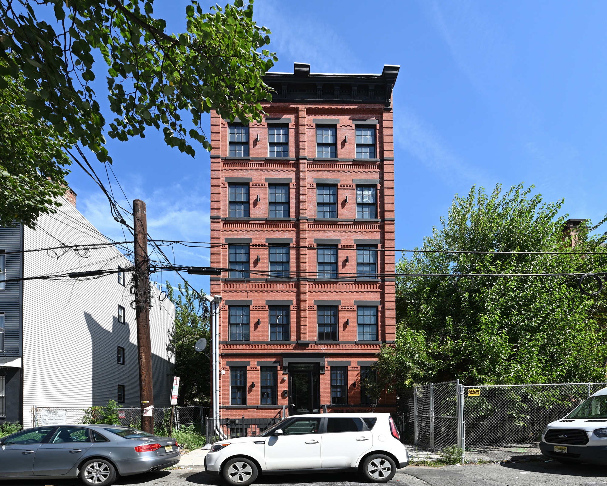208 15th St, Jersey City, NJ for Sale