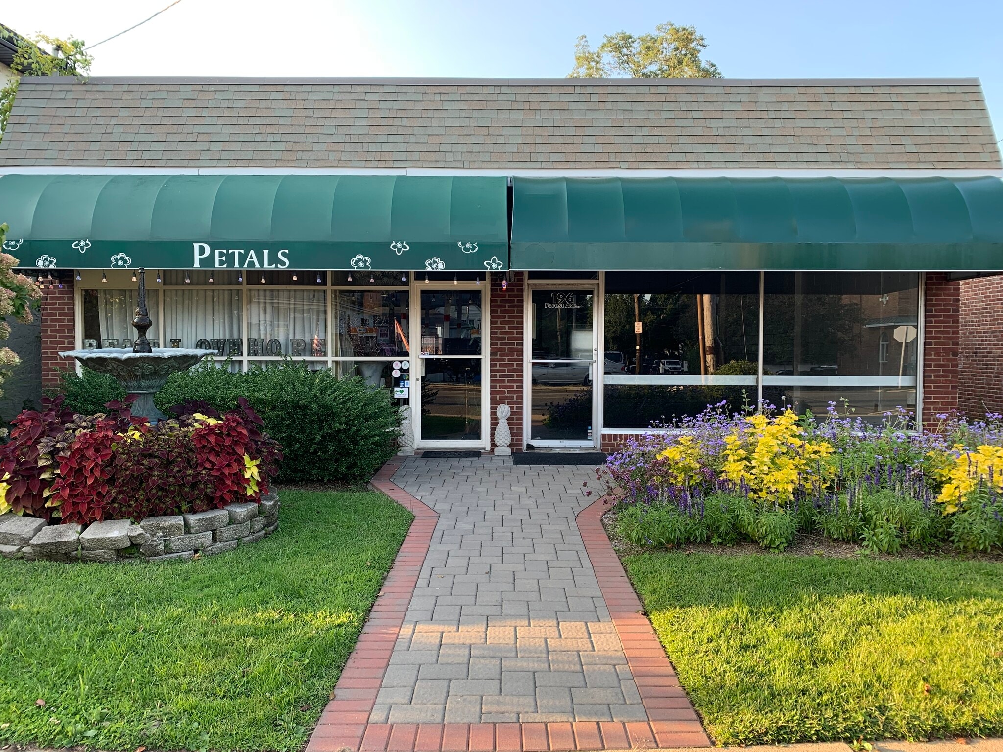 196-200 Forest Ave, Locust Valley, NY for Rent