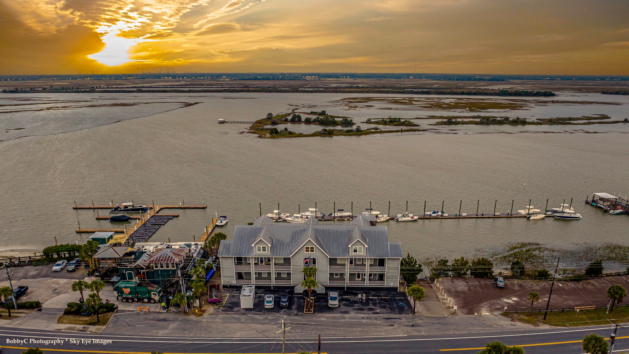 103 Palm Blvd, Isle Of Palms, SC for Sale