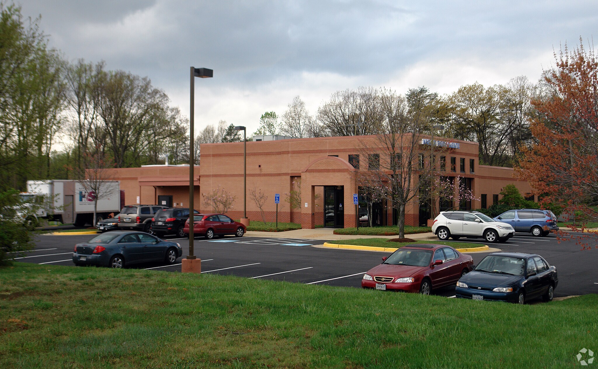 8261 Willow Oaks Corporate Dr, Fairfax, VA for Sale