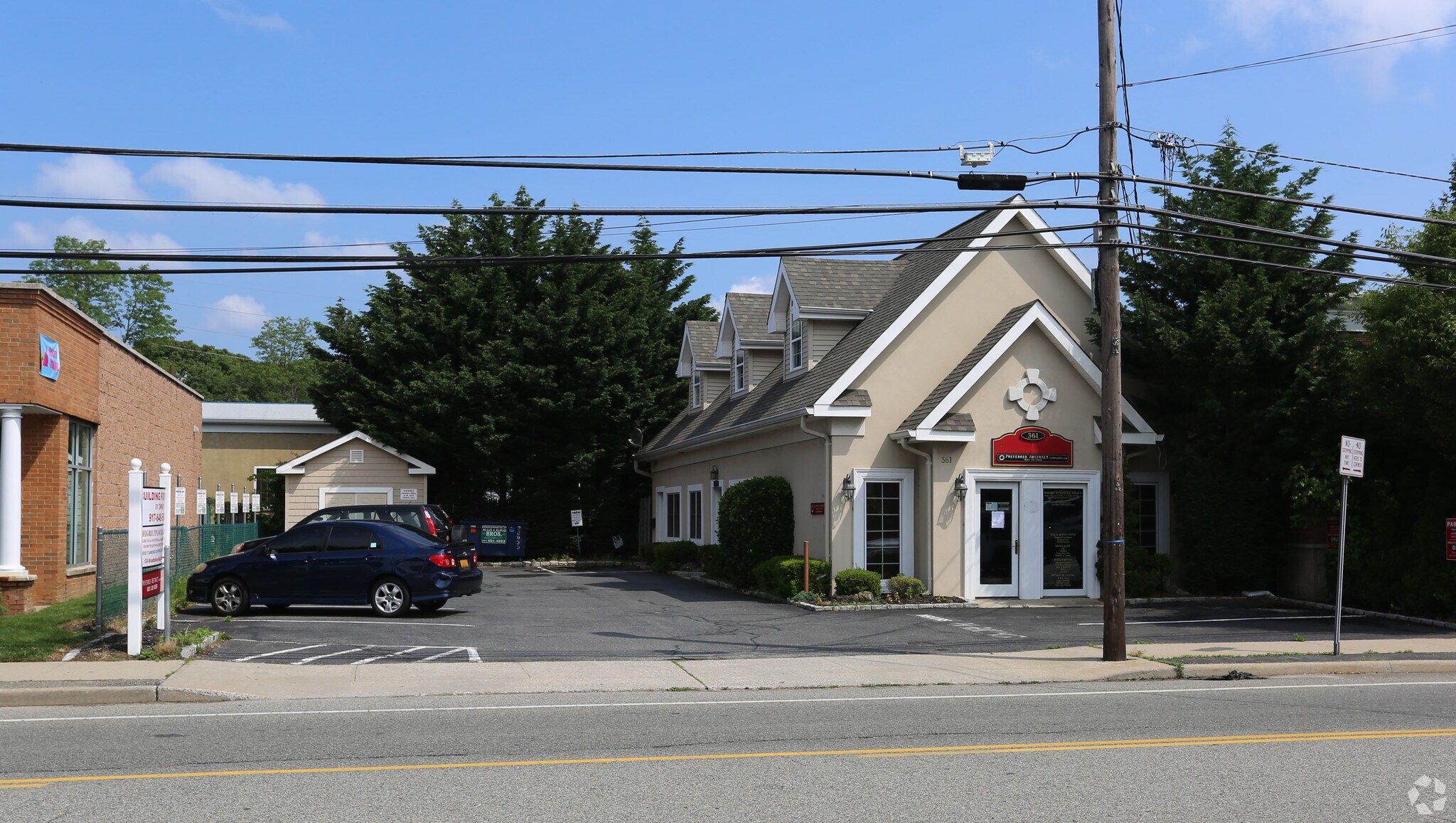 361 Union Blvd, West Islip, NY for Rent
