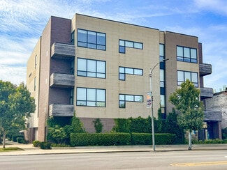 Chicago, IL Apartments - 4234 N Hutchinson