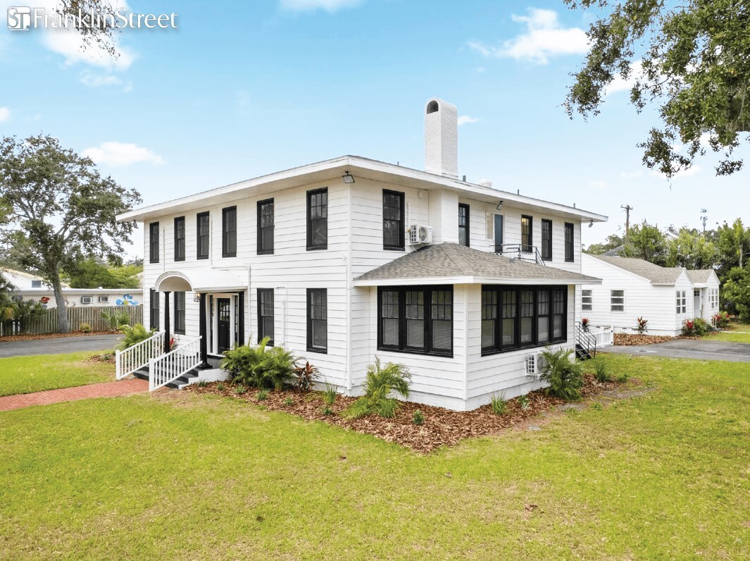 5301 S 27th Ave, Gulfport, FL for Sale