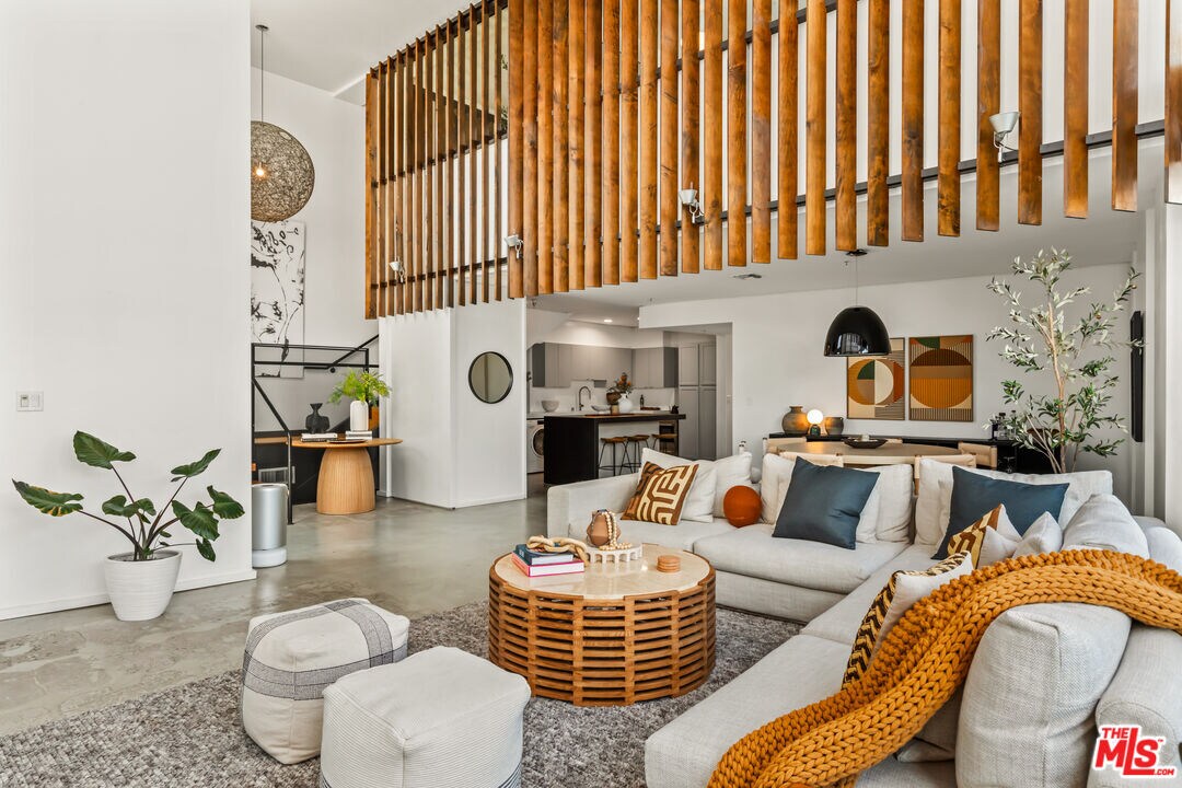 700 Main St, Venice, CA for Sale