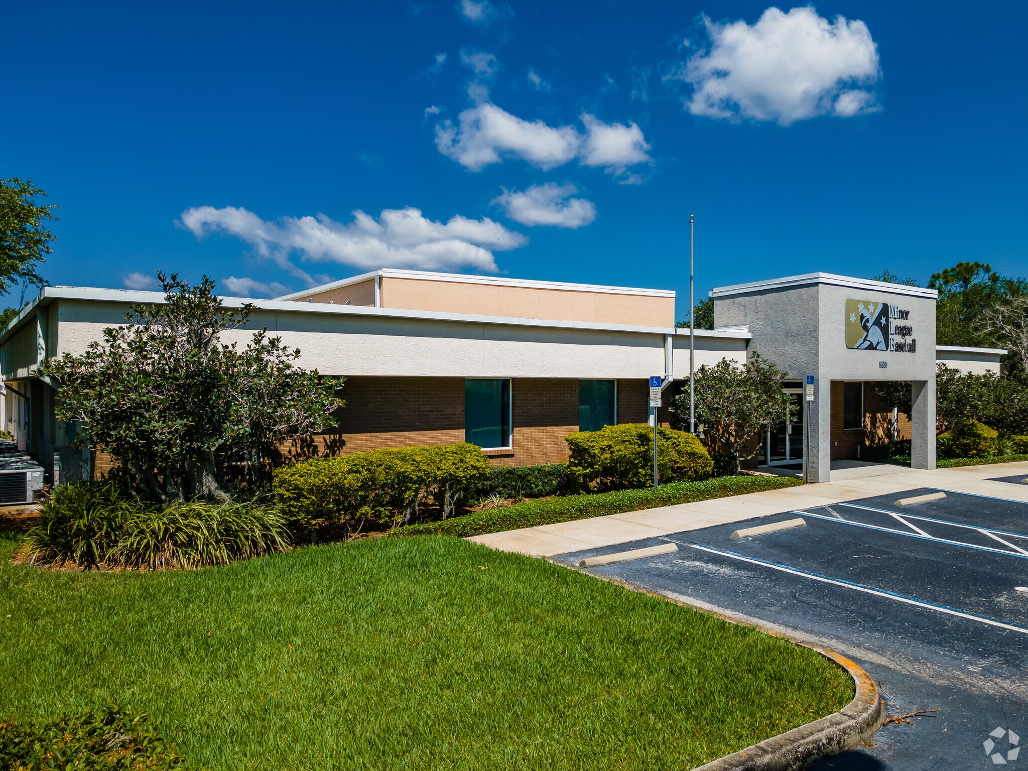 9550 16th St N, Saint Petersburg, FL for Rent