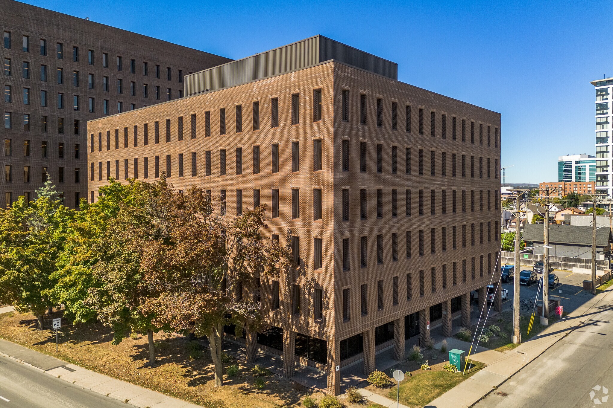 560 Rochester St, Ottawa, ON for Rent