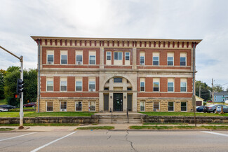 Dubuque, IA Apartments - 2535 Central Ave