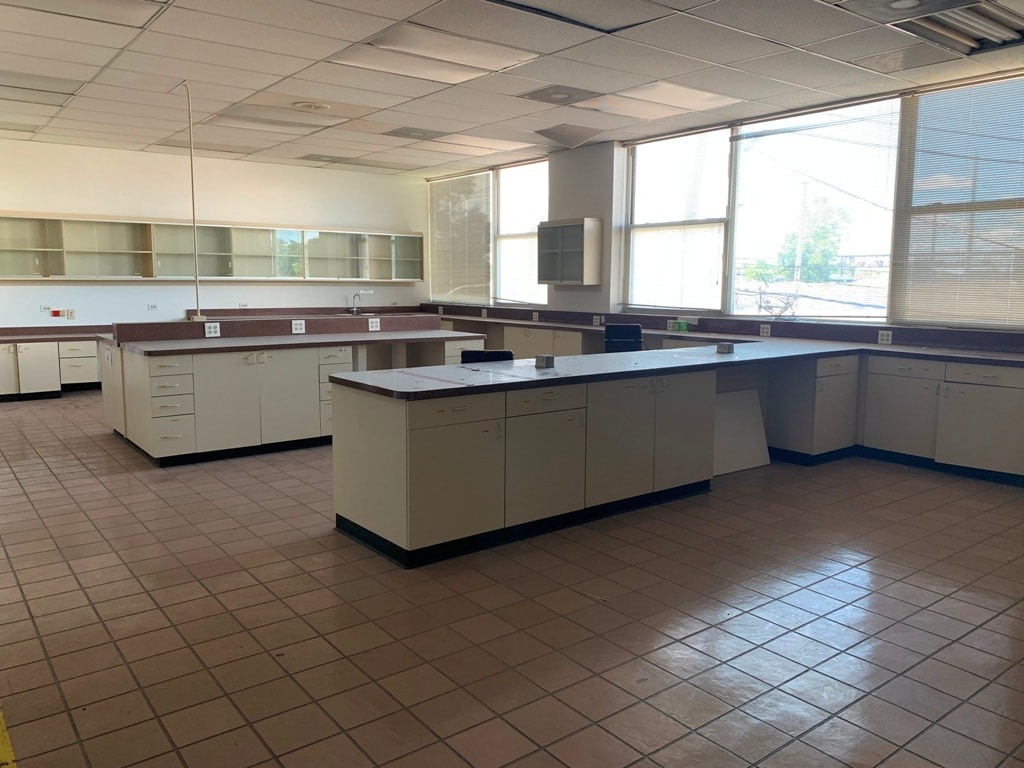 2450 W Hubbard St, Chicago, IL for Rent