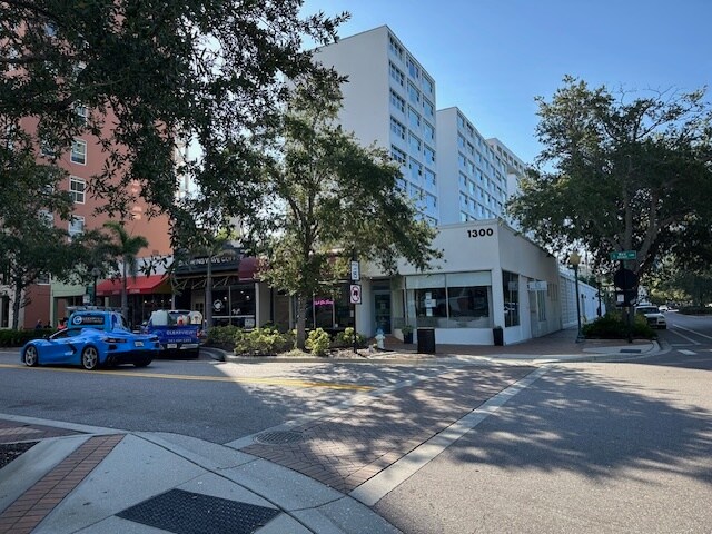 1300 Main St, Sarasota, FL for Rent