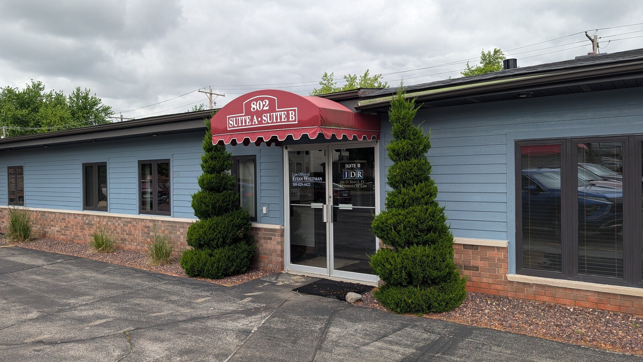 802 N Clinton St, Bloomington, IL for Rent