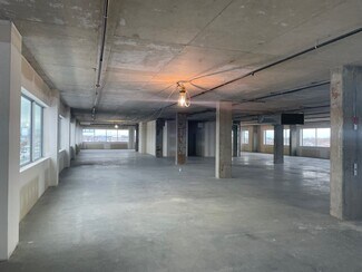 Montréal, QC Office - 10205 Boul Pie-IX Montréal, QC Office - 10205 Boul Pie-IX