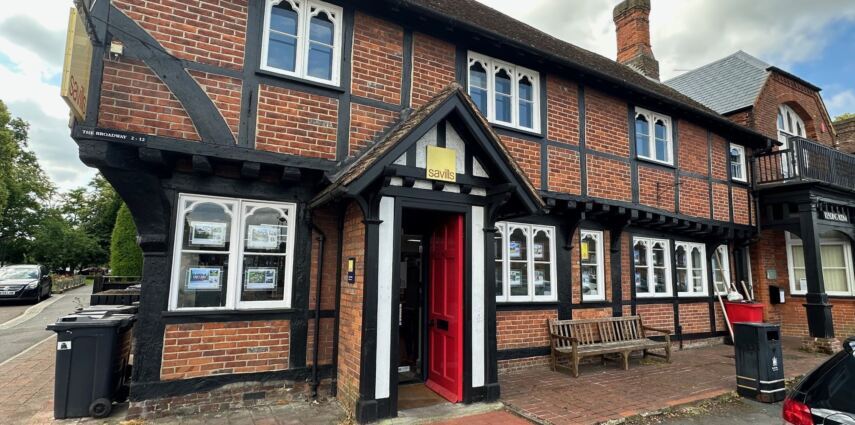 10-12 Wycombe End, Beaconsfield, BKM for Rent