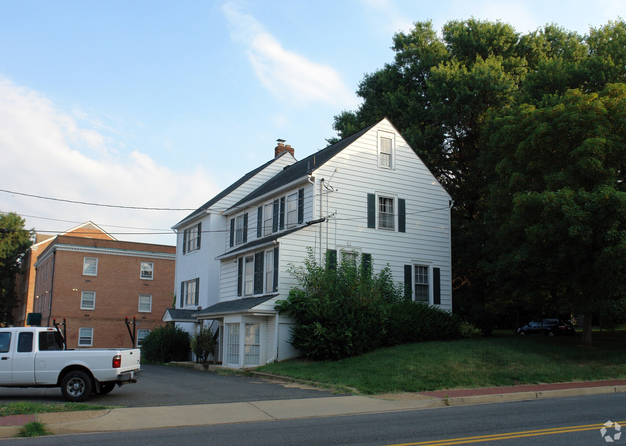 301 Park Ave, Falls Church, VA for Rent