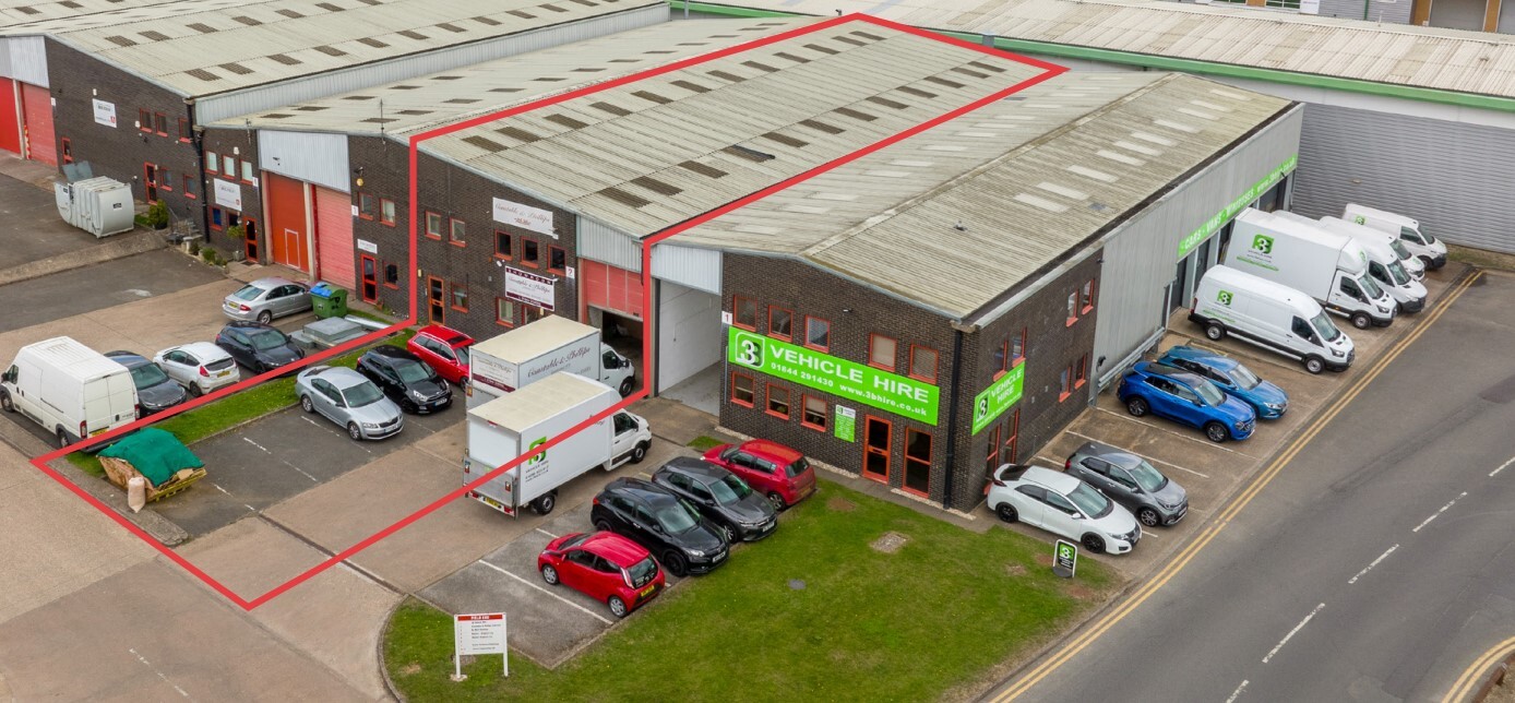 Field End, Long Crendon, BKM for Rent