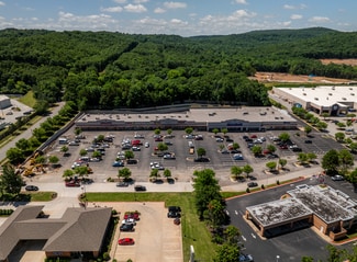 Fayetteville, AR Retail - 3049-3105 W 6th St