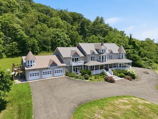 A Hospitality & Craft Beverage Estate A Hospitality & Craft Beverage Estate