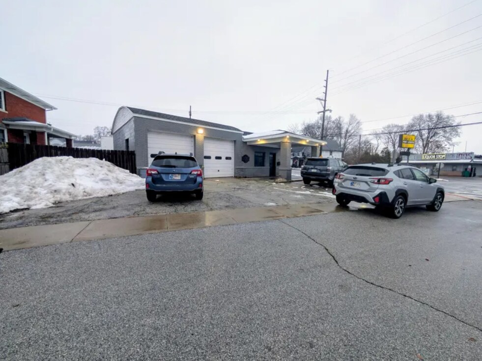 52 W Main St, Westville, IN for Sale
