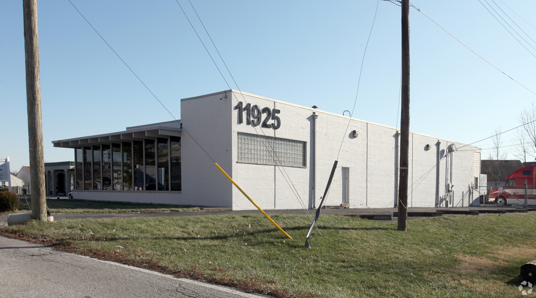 11925 E 65th St, Indianapolis, IN for Rent