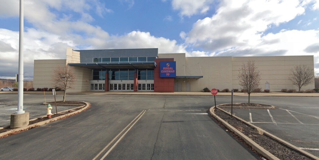 400 Laurel Mall Dr, Hazleton, PA for Rent