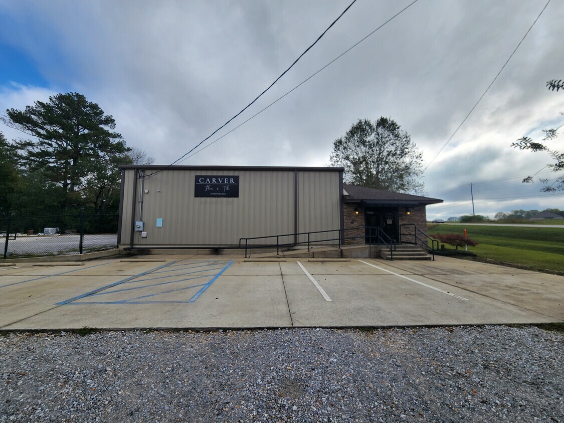 5220 University Blvd E, Tuscaloosa, AL for Rent