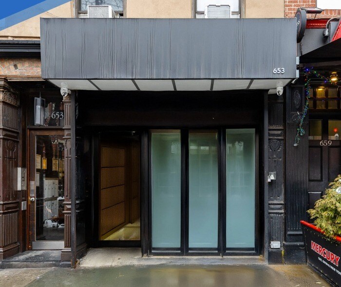 653 Ninth Ave, New York, NY for Rent