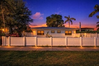 Miami, FL Apartments - 715 NE 92nd St