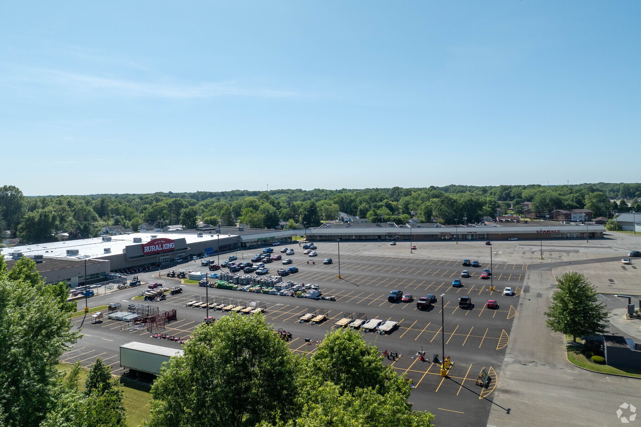 Parkman Rd NW, Warren, OH for Rent